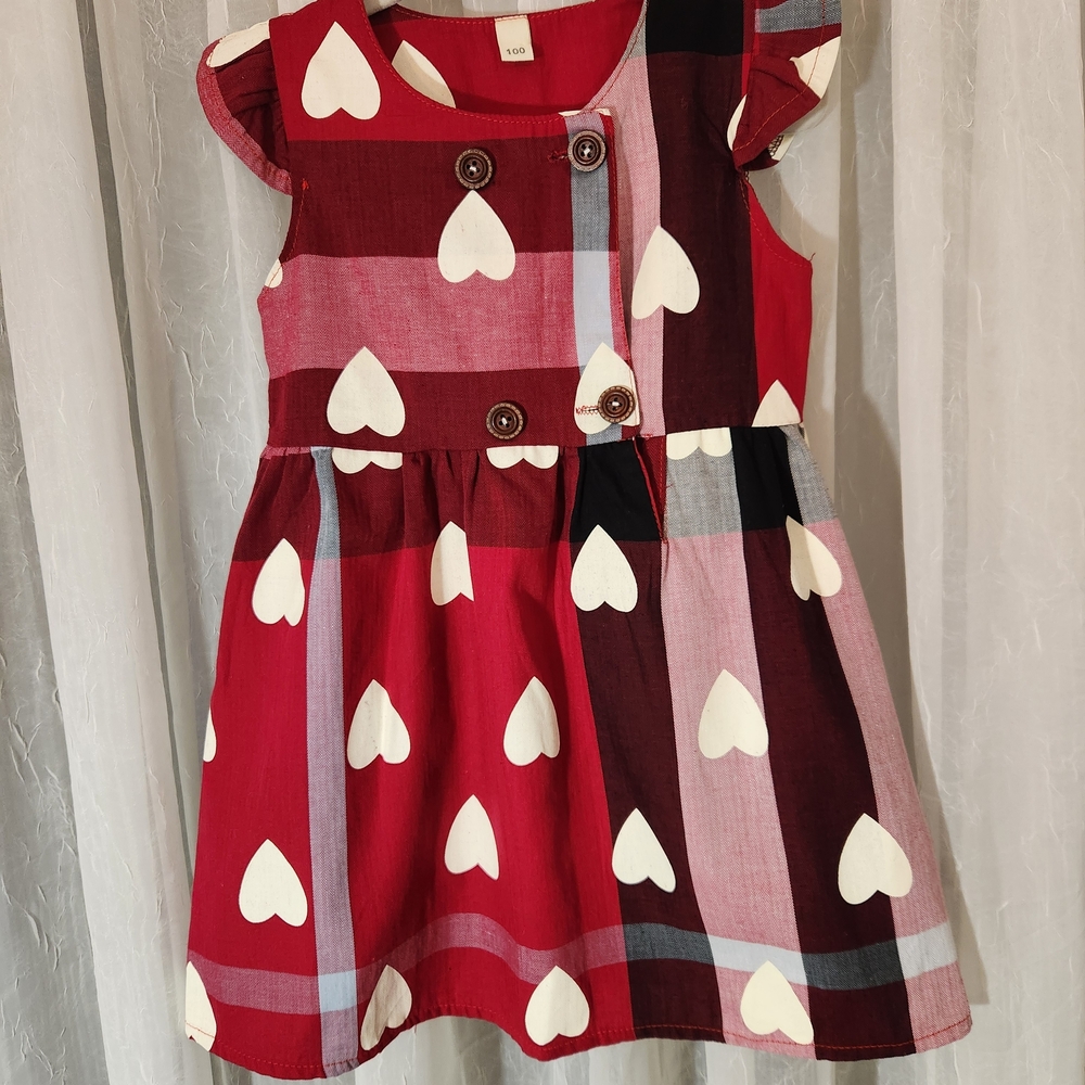 Unbranded Girl's Red Varigated Plaid Dress w/Heart Design,Size 100 / 3/4US, NWOT